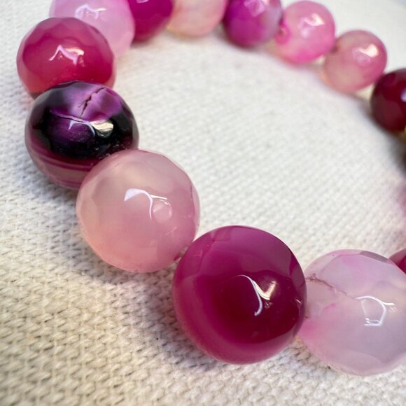 Kenneth Jay Lane Agate Bead Hammered Coin Stretch Bracelet - Picture 10 of 10